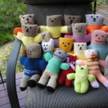 from Sunshine Coast knitters via Buddies :)